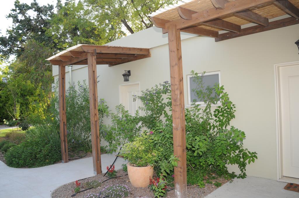 Kibbutz Tiratzvi - Country Lodging Tirat Zevi Exterior foto